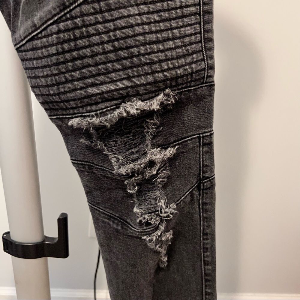 Gap + Stampd + GQ Size 33x30 Mens Black Moto Distressed Black Denim Jeans Button - Picture 6 of 9